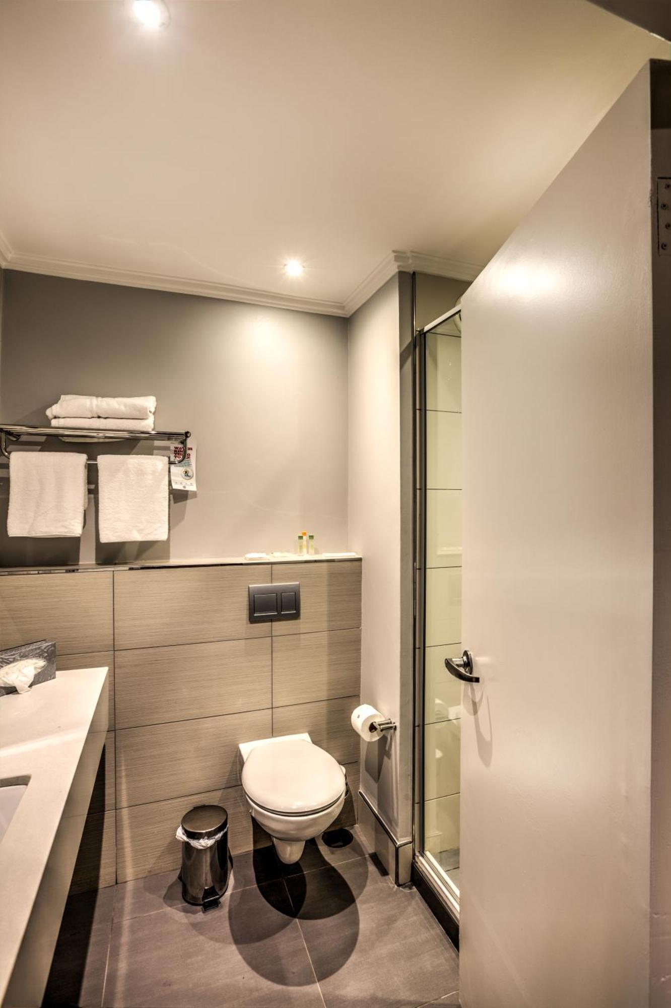 シティ ロッジ ホテル ブルームフォンテーン 部屋 写真